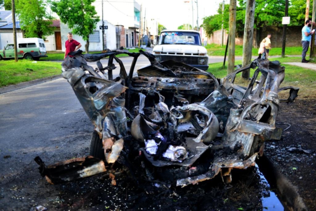 Susto, vidrios rotos y persianas derretidas tras la explosión de un tubo de GNC