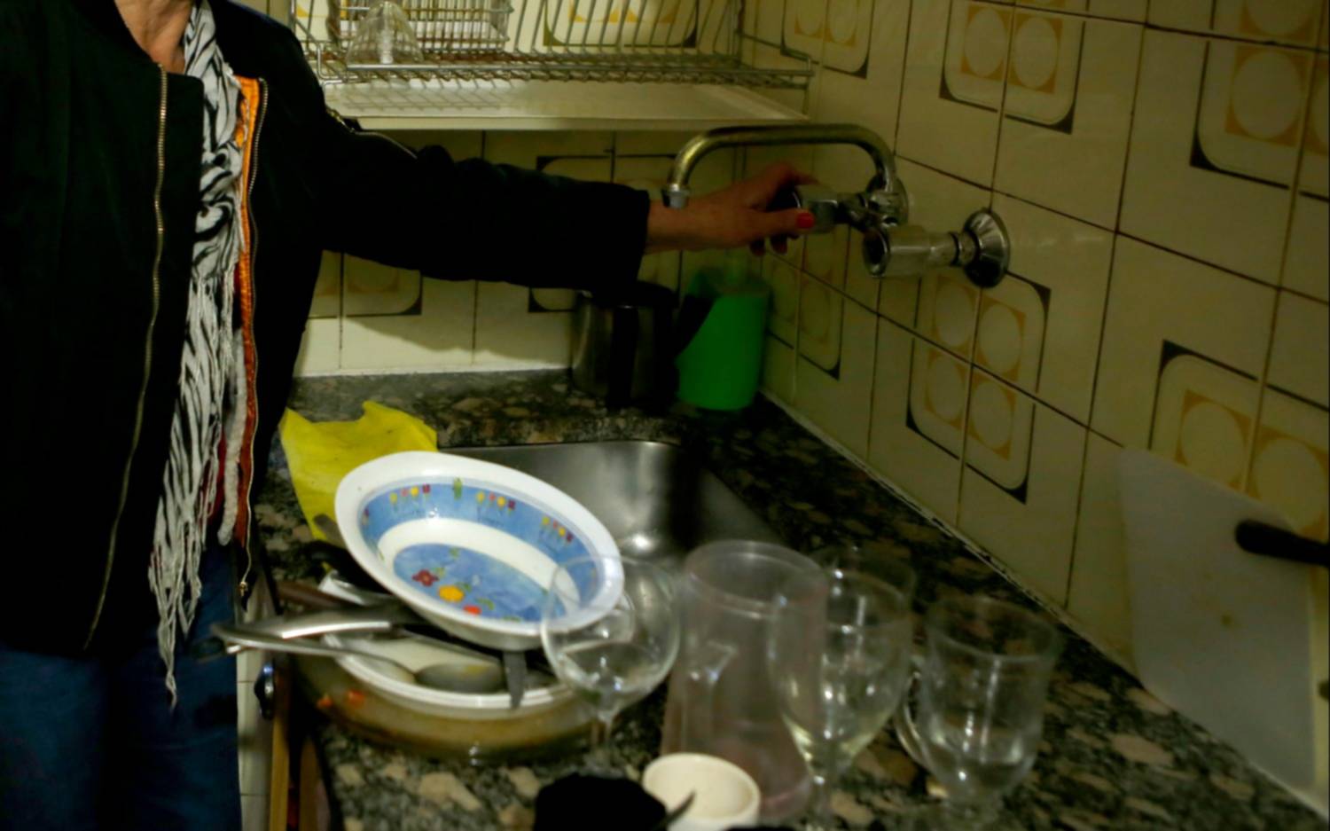 Sin agua desde el miércoles en sector de Gonnet y crece la bronca