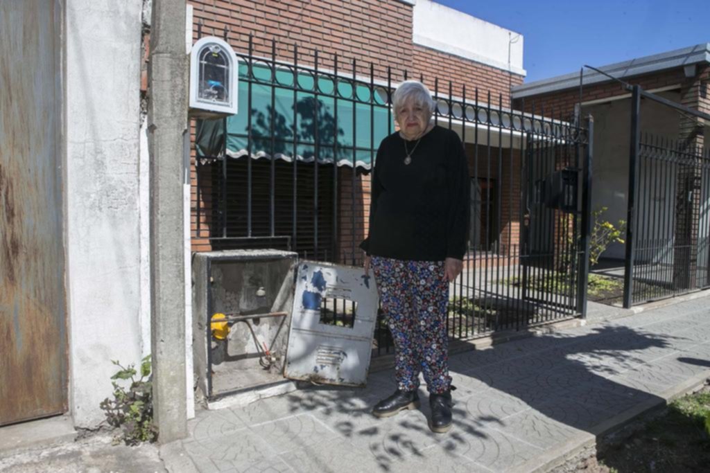A la vecina de 106 años que recibió abultadas facturas de gas ahora le cortaron el servicio