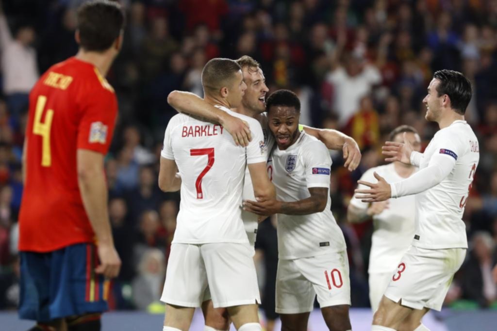 Inglaterra sorprendió a España en Sevilla