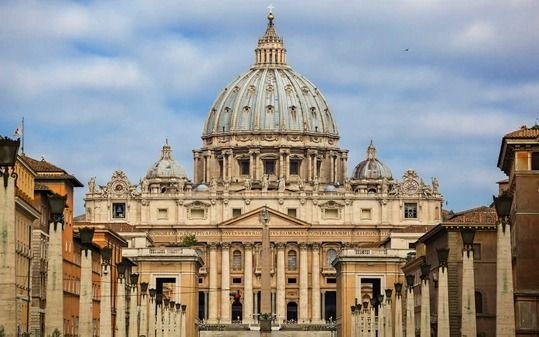 El reclamo de mayor participación de mujeres y la comunidad gay en la Iglesia llegó al Vaticano