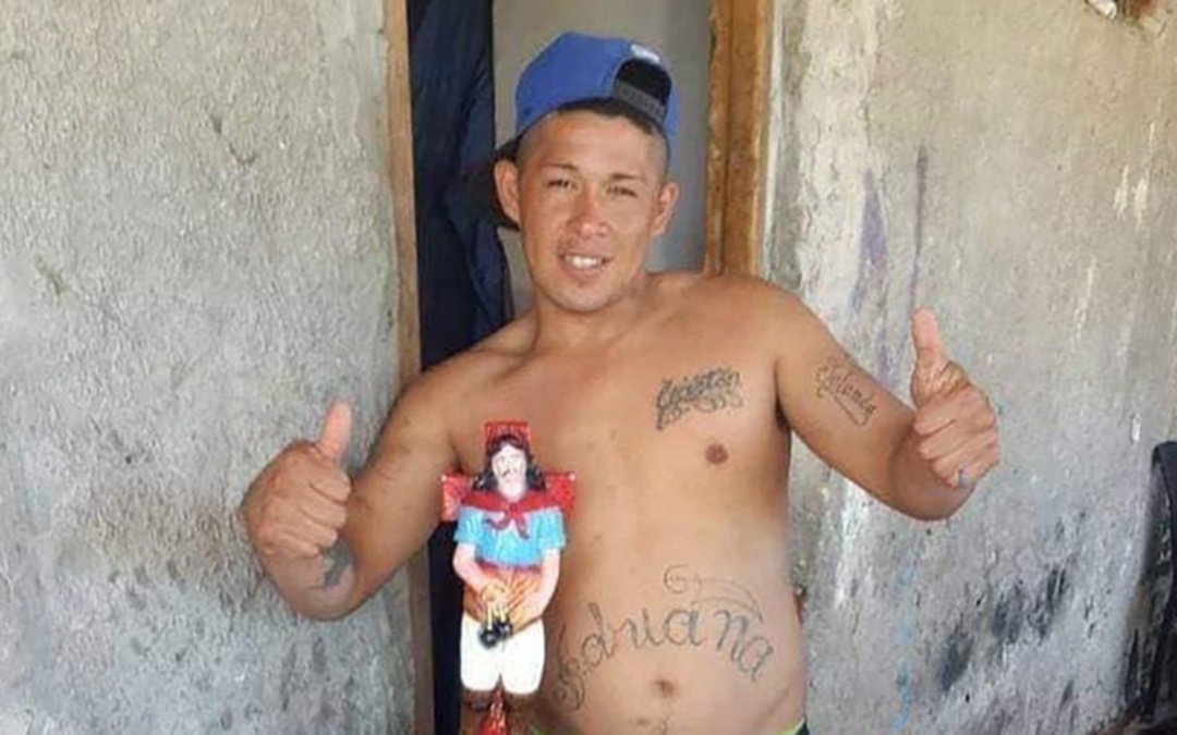 Se entregó uno de los sospechosos del crimen de un joven en Guernica