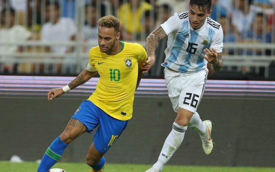 ¿A qué jugador de la Selección argentina felicitó Neymar?
