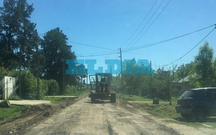 Taparon sus pozos y tras salir en EL DIA les terminaron de arreglar la calle