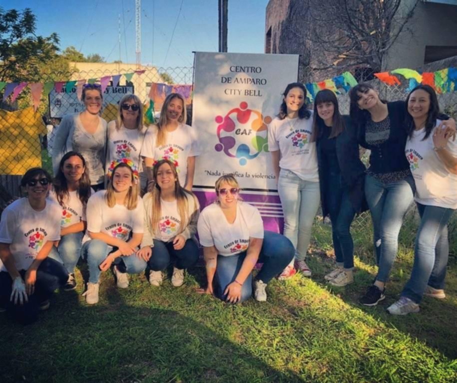 Una kermesse solidaria en el Centro de Amparo