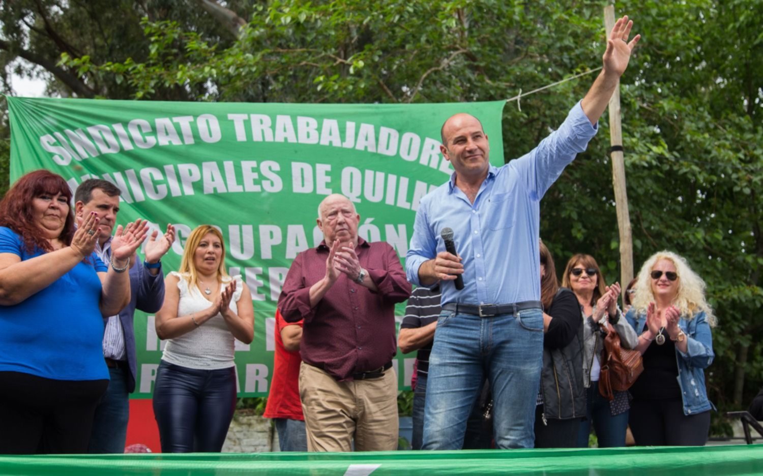 Anuncian pago de bono en diciembre a trabajadores municipales