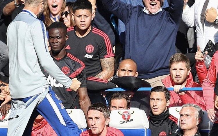 Chelsea igualó con el United y Mourinho casi se va a las piñas por una dedicatoria