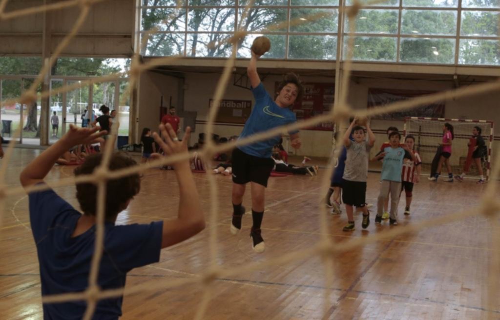 Por las Kamikazes, el beach handball es furor en La Plata