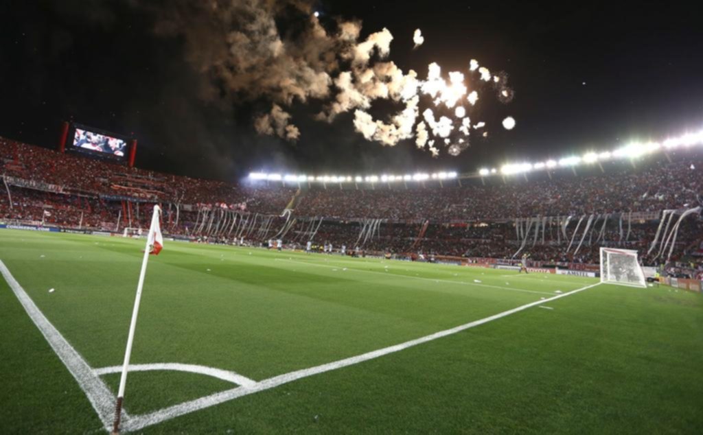 Un marco espectacular para recibir al equipo en el Monumental