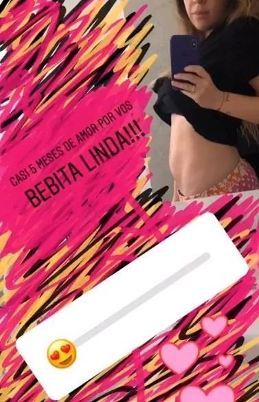 Dalma Maradona le respondió a un seguidor y mostró su pancita