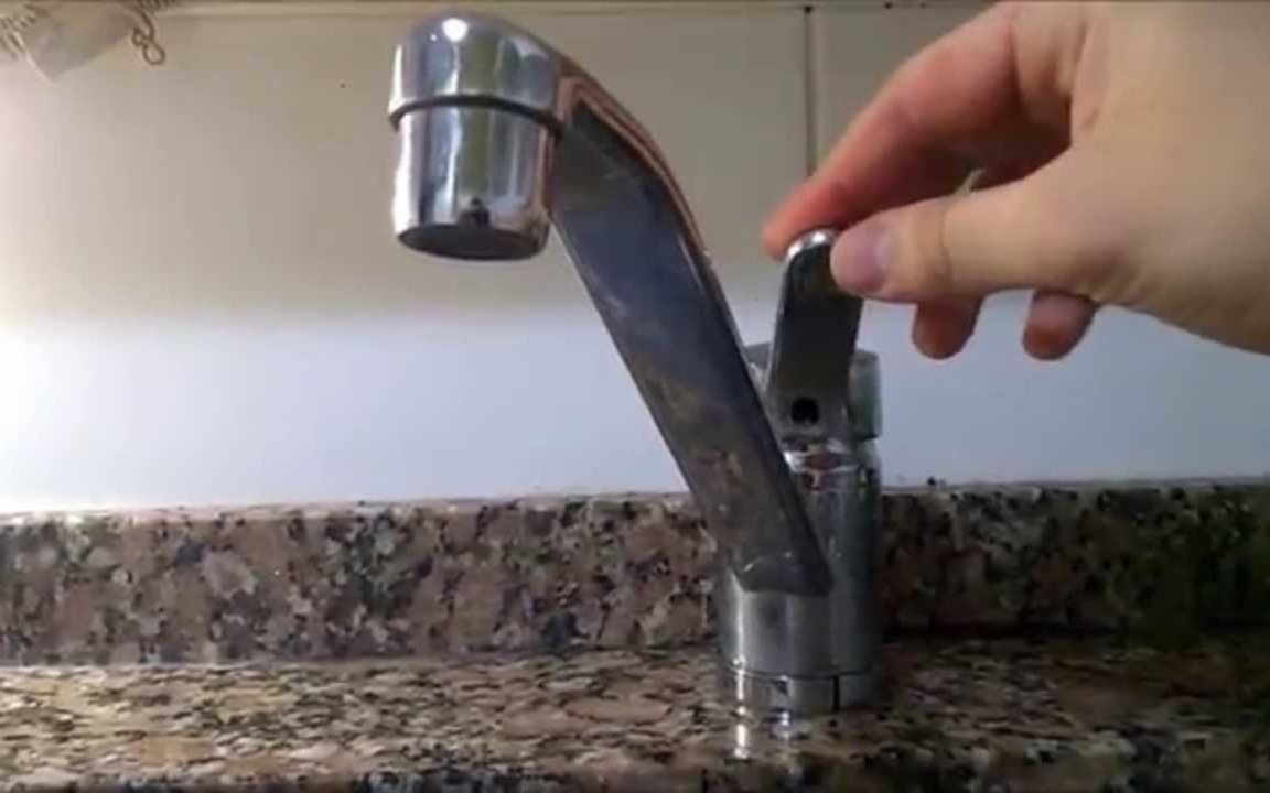 Varias zonas de la Ciudad estuvieron sin agua por obras de ABSA