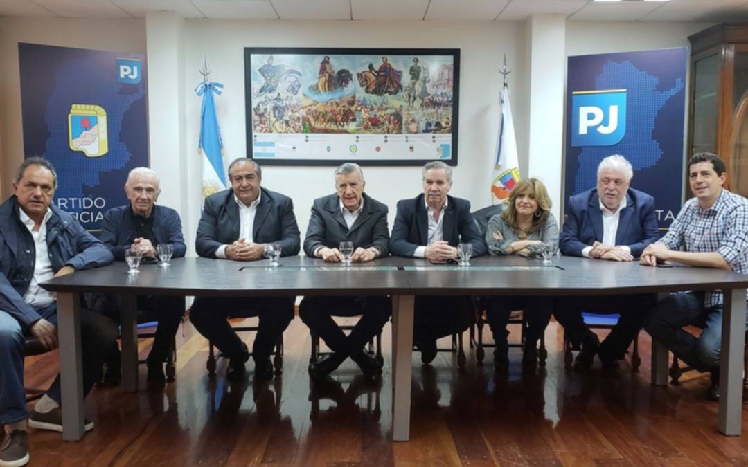 El PJ nacional incorporó a la mesa política a Felipe Solá 