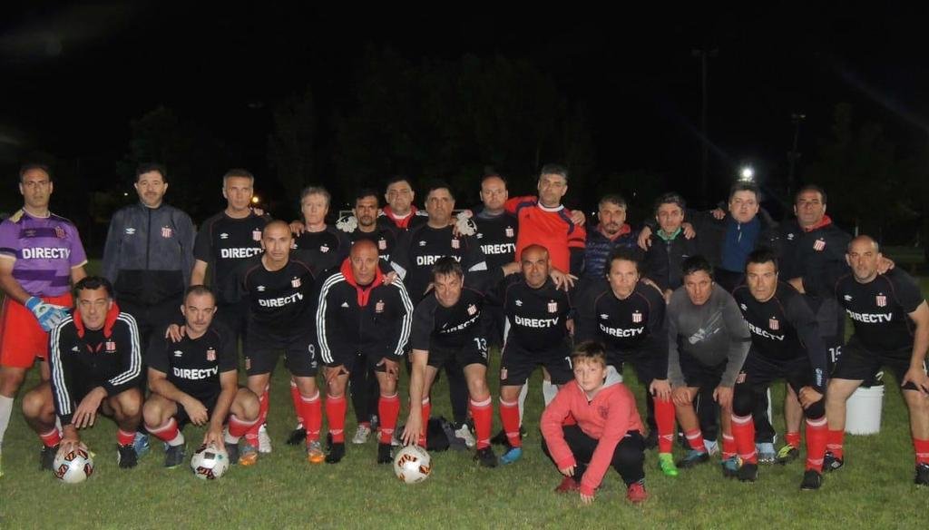 Estudiantes le ganó 2-1 el clásico a Cambaceres, en una noche plagada de emociones