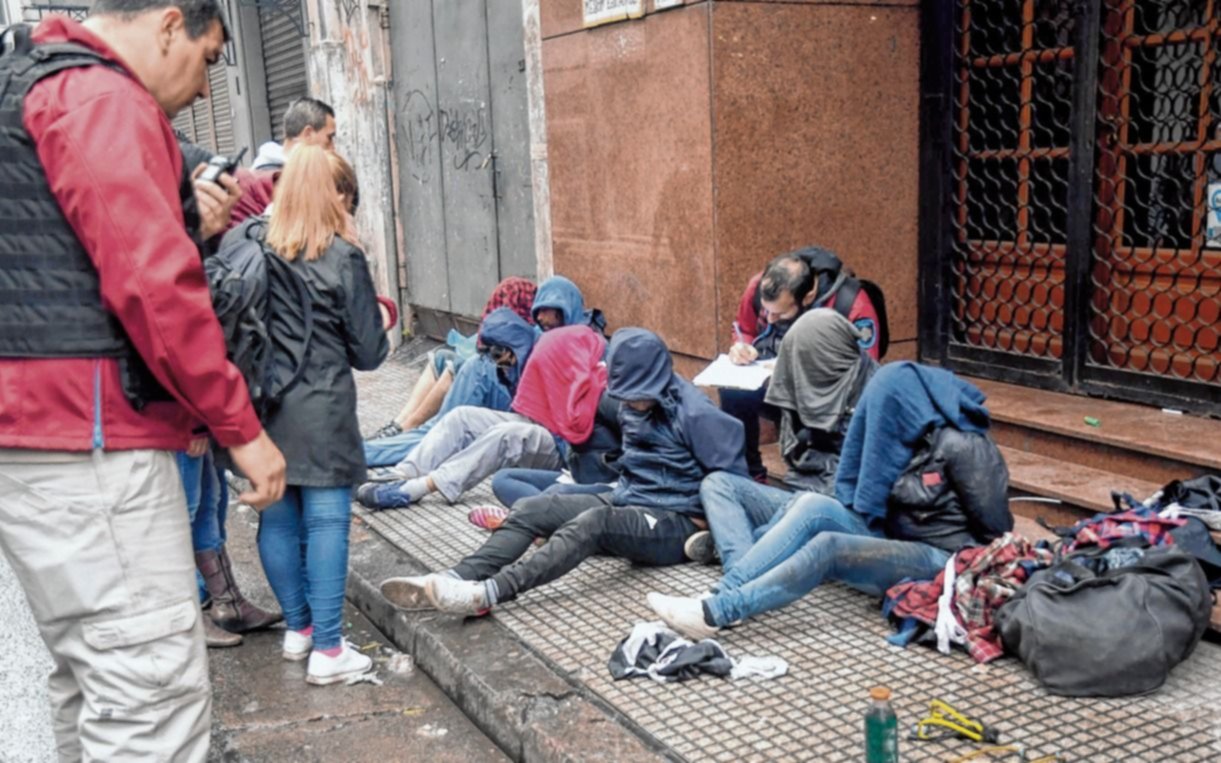 El Gobierno busca echar del país a los extranjeros implicados en los incidentes
