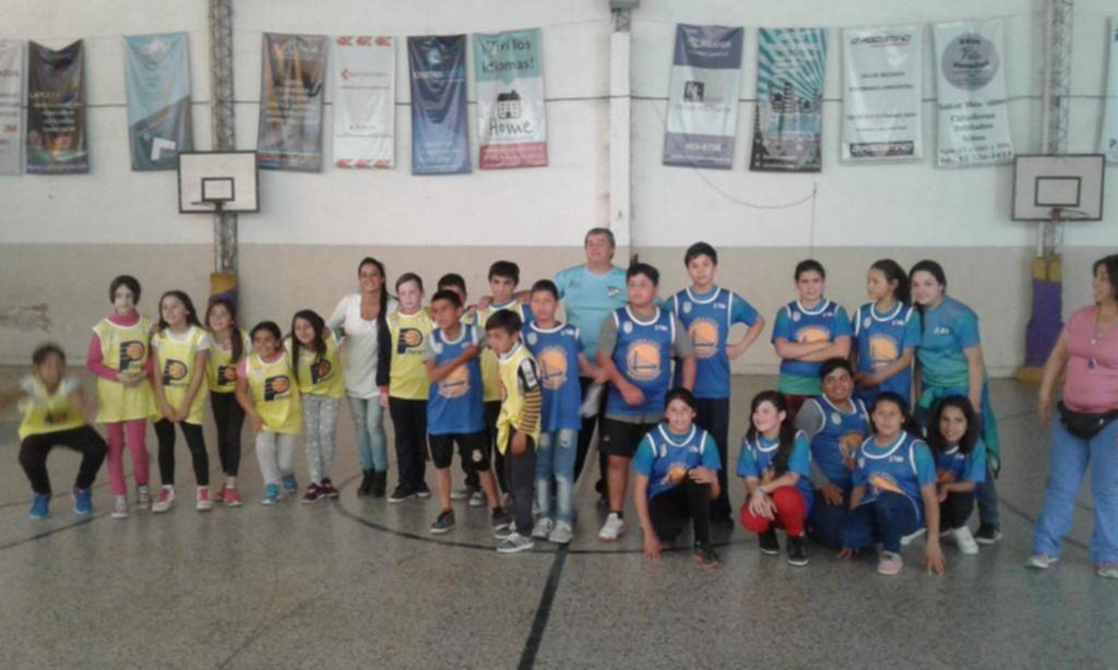 El básquet crece en el Centro de Fomento