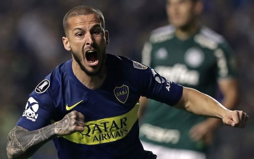 El premio especial de Angelici para Benedetto por los dos goles a Palmeiras