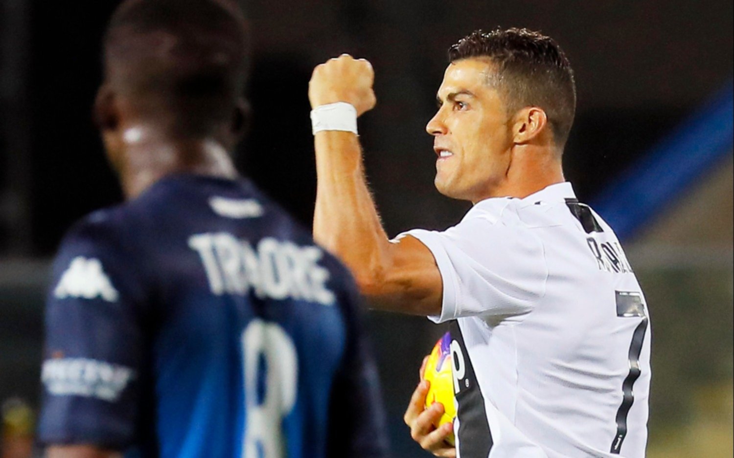 Dos goles de CR7 en la victoria de la Juve
