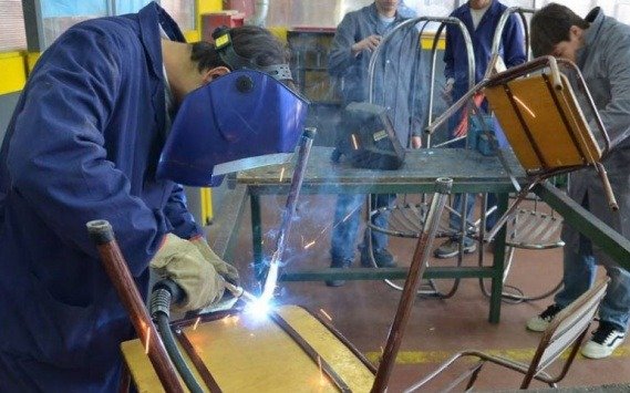  Los colegios técnicos se movilizan contra cambios en el plan de estudios