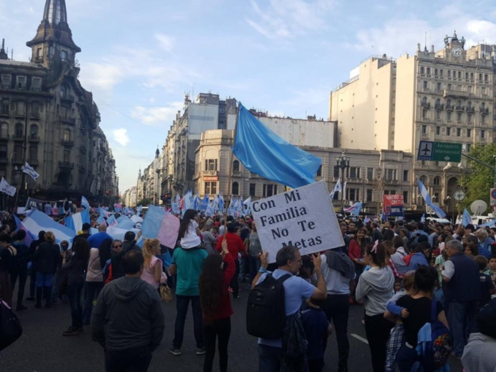 Grupos “pro vida” marcharon contra la Educación Sexual Integral