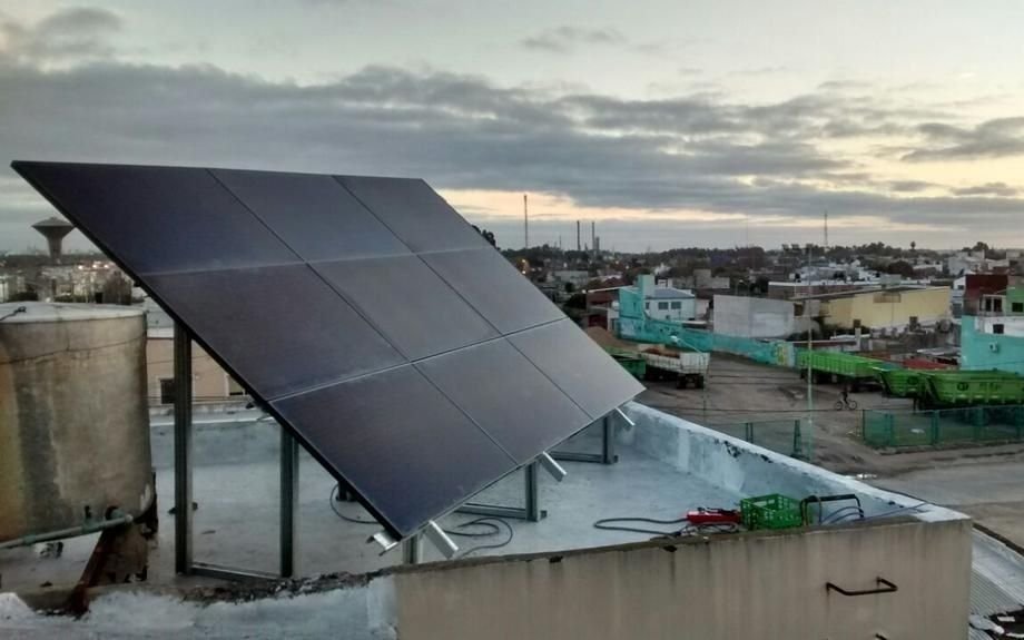 Proponen ahorrar en las redes eléctricas mediante el uso de la energía solar