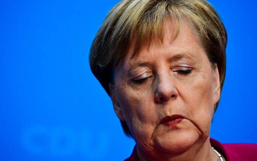 El futuro retiro de Merkel desata la carrera por la sucesión en el partido