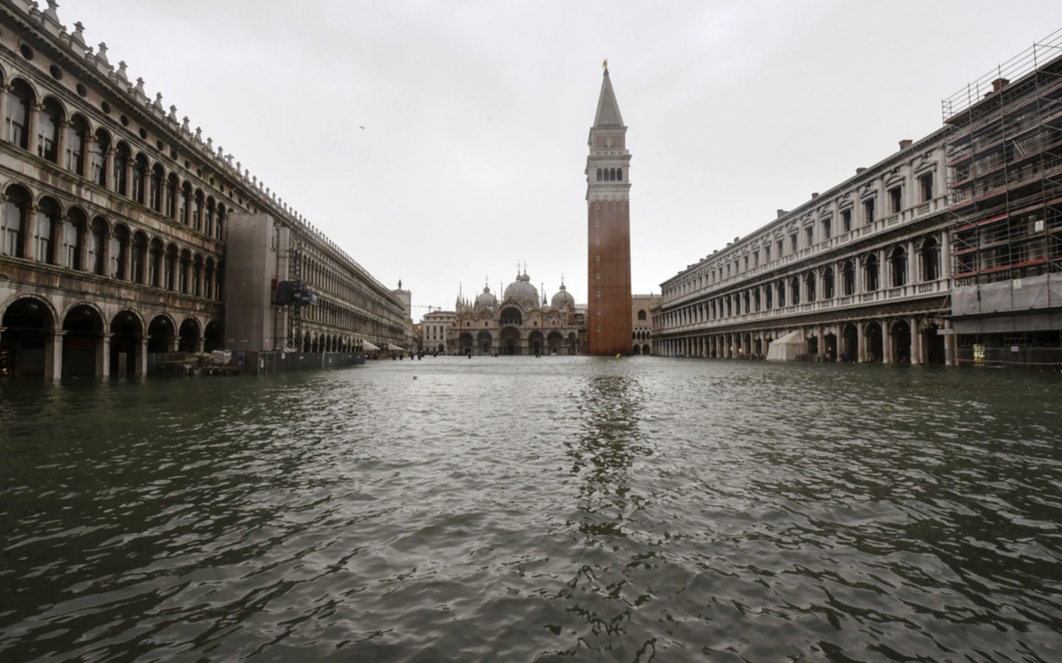 Muertos, destrozos y evacuación por tormentas en Venecia