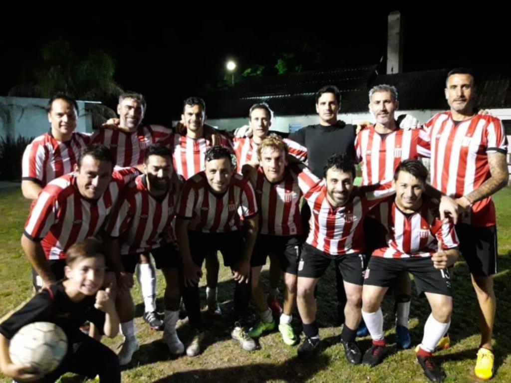 El senior Pincha derrotó a Talleres y el +45 se mide contra Riestra en semis