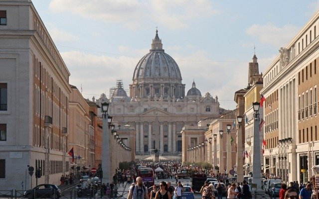 Investigan el hallazgo de huesos en un edificio del Vaticano