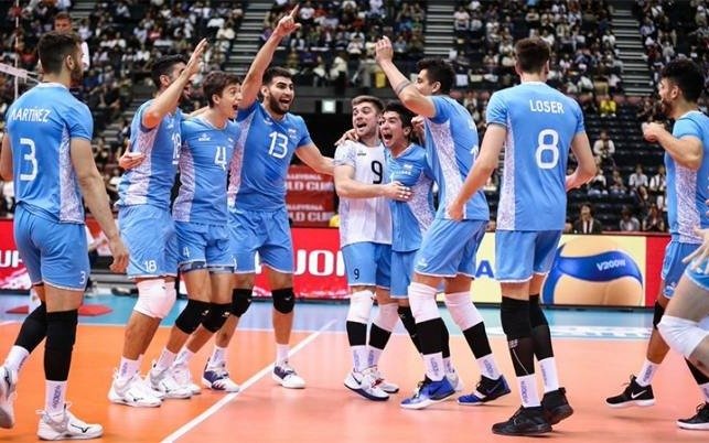 Argentina le ganó al campeón Estados Unidos en su debut en la Copa de Japón