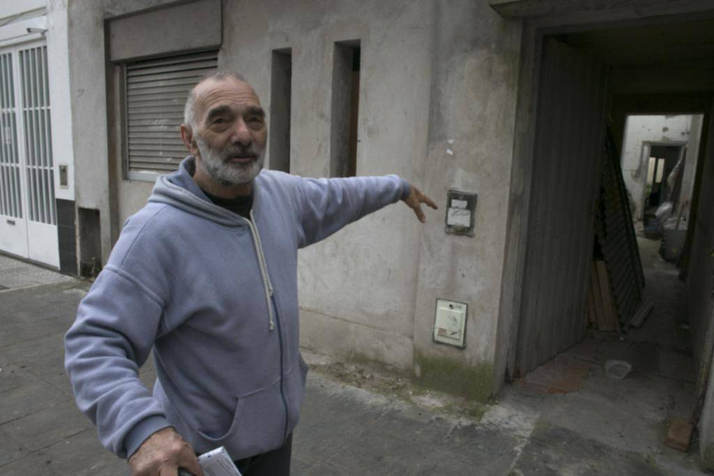 El ex delantero de Gimnasia que sufrió 11 escruches en una casa de El Mondongo