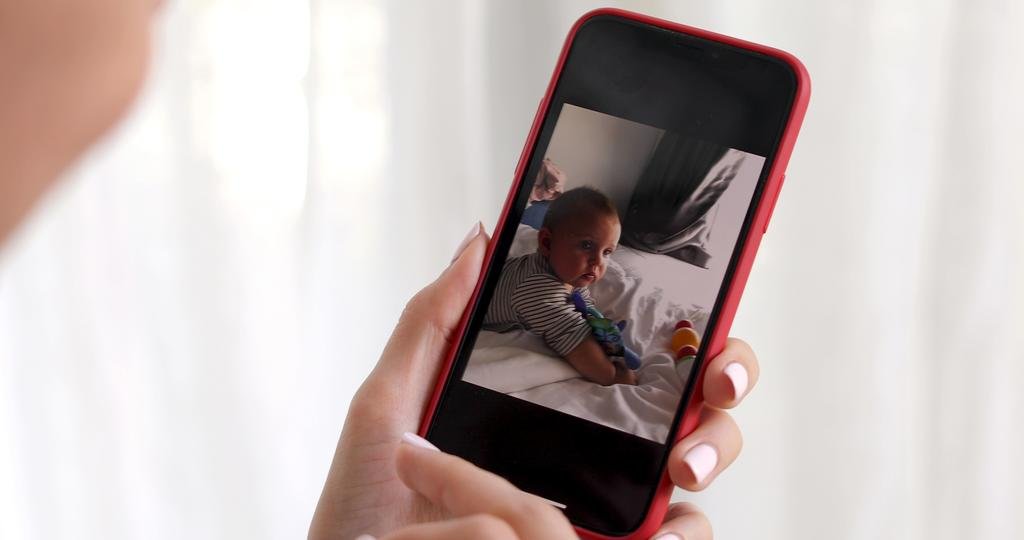 Preocupa la cantidad de padres que sobreexponen a sus hijos en la Web