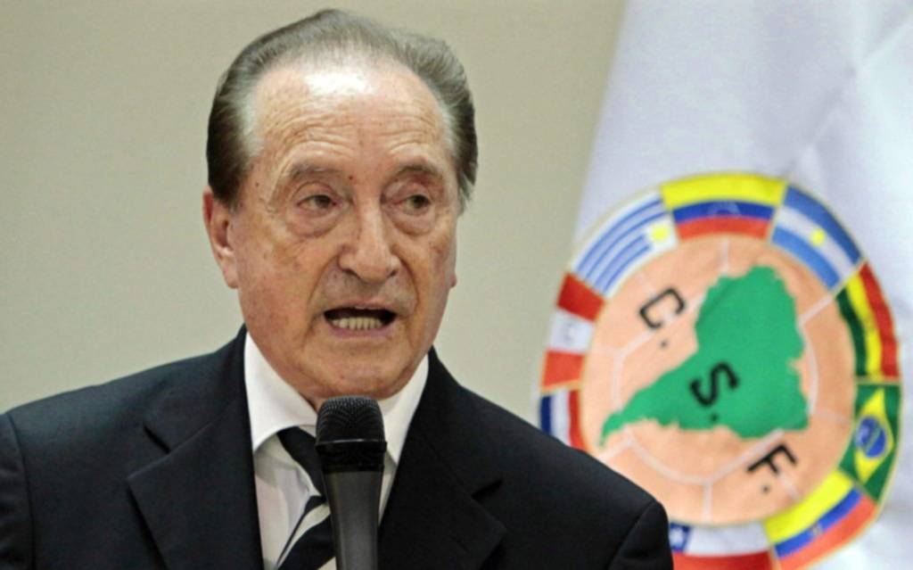 Corrupción en el fútbol: echan de la FIFA a ex presidente de Conmebol