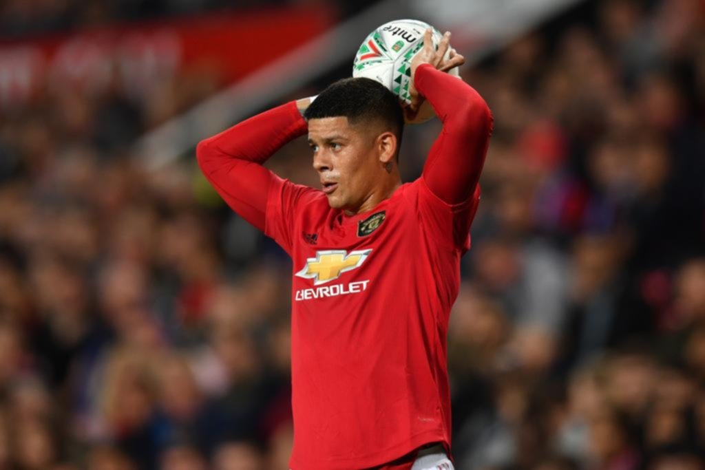 Rojo, titular en el empate de Manchester United
