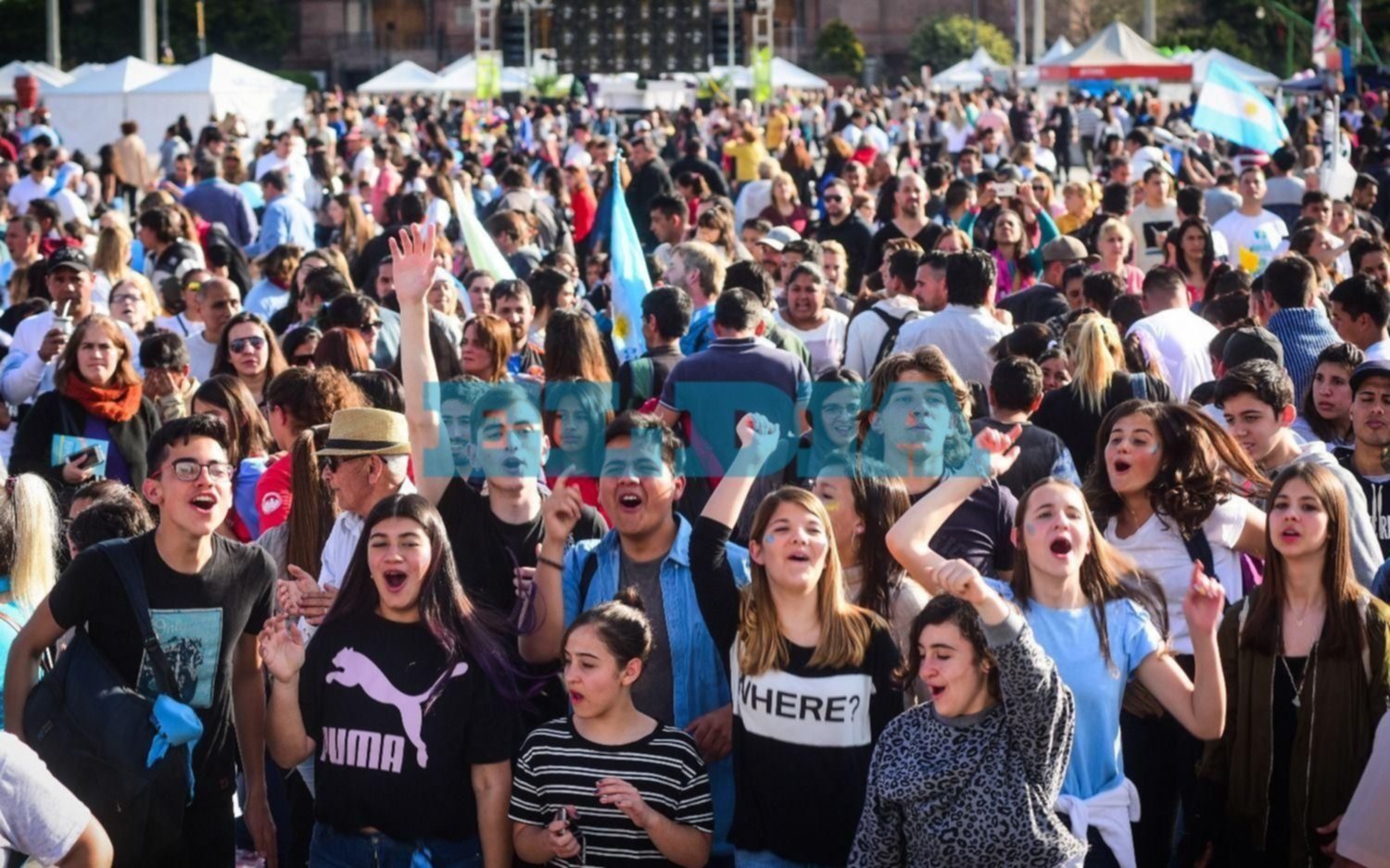 Se realizó "La Marcha por la Paz" en Plaza Moreno