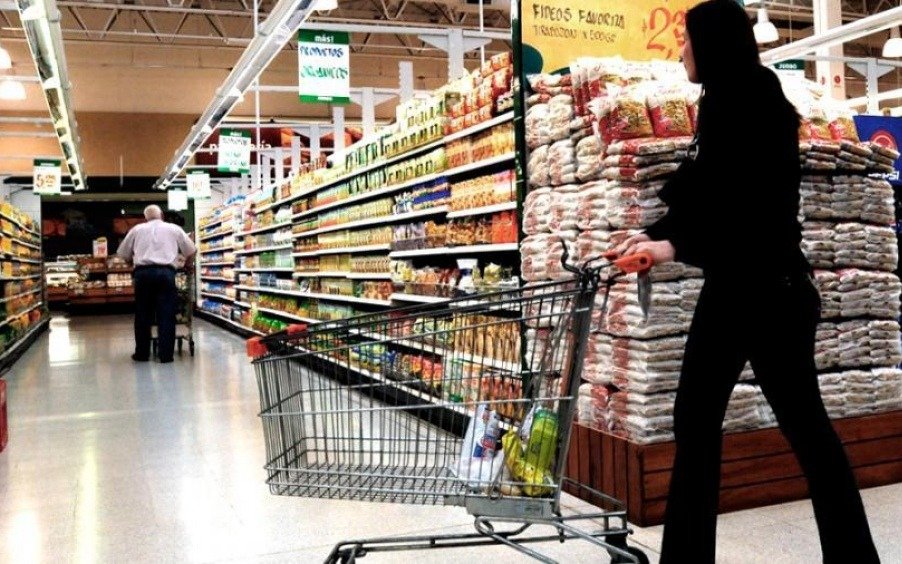 En septiembre siguió el declive interanual de la venta minorista: la caída fue de 14,5%