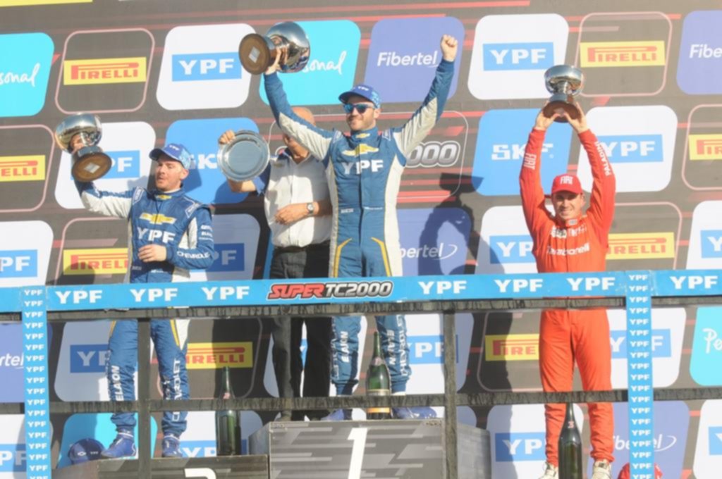 Canapino se llevó todo en el paso del Súper TC2000 por Mendoza