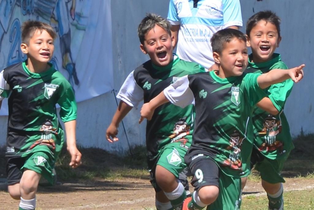 Un gol sacude el alma de los chicos