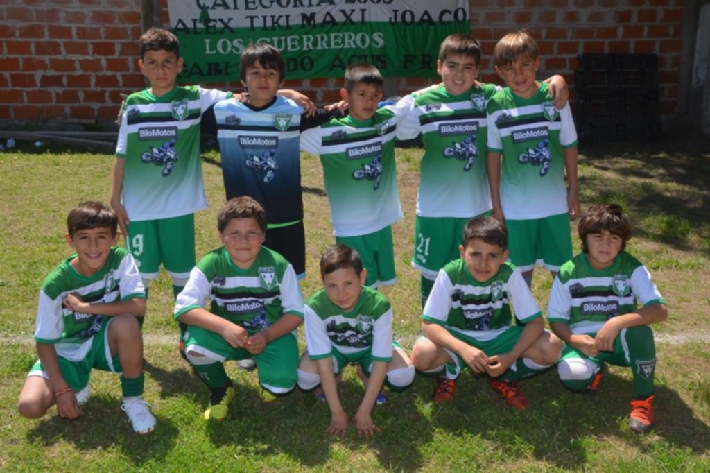Los chicos de Los Pinos no bajan los brazos en APLAFI