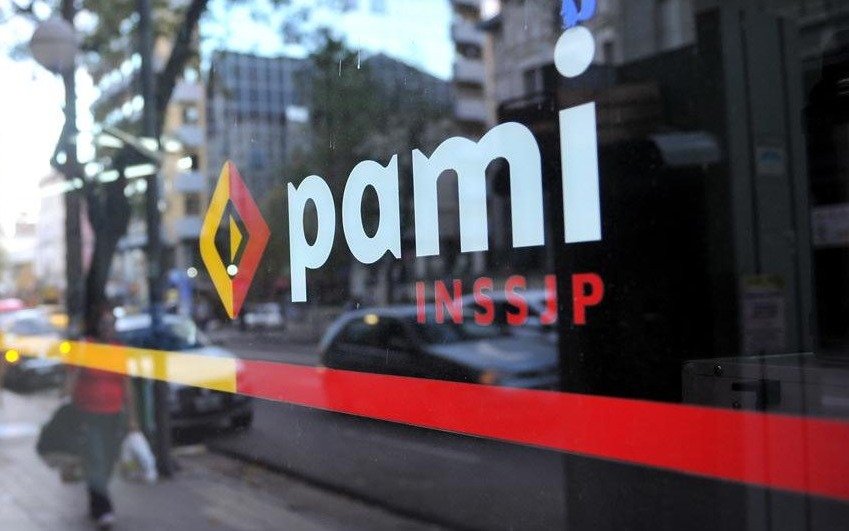 Jubilados platenses denuncian inconvenientes  con la página web de PAMI