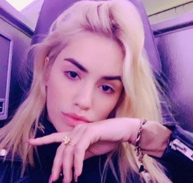 Lali anunció que se viene una semana “muy importante” en su vida
