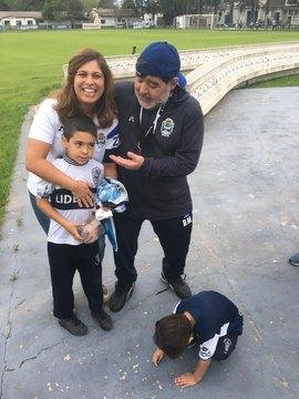 Maradona recibió a familiares de su amigo Pedro Troglio