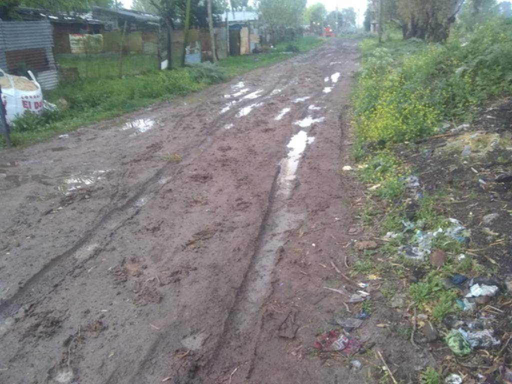 Calle 90 entre 21 y 22, una zona intransitable