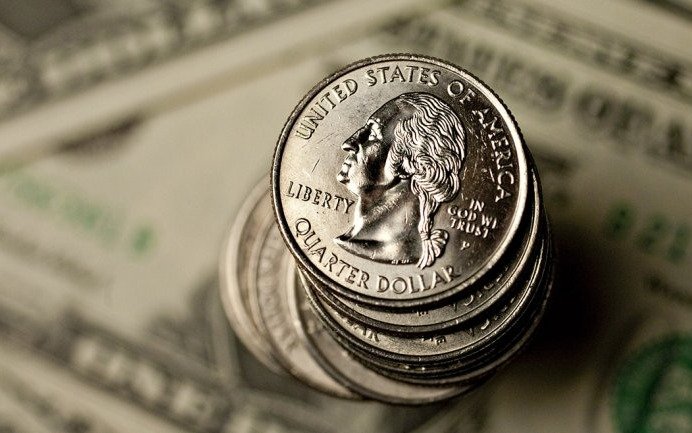 Con una suba de 10 centavos, el dólar cerró a $60,53 