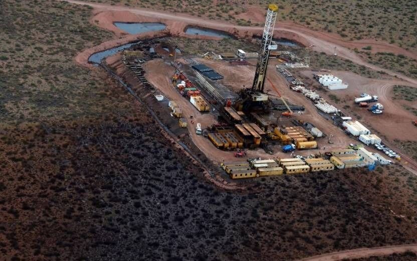 Hallaron petróleo convencional en Vaca Muerta