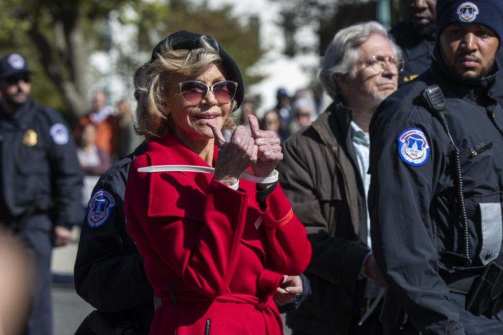 No escarmienta: a una semana de su arresto, Jane Fonda fue detenida otra vez