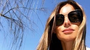Pampita mandó a pensar a las fans de Axel