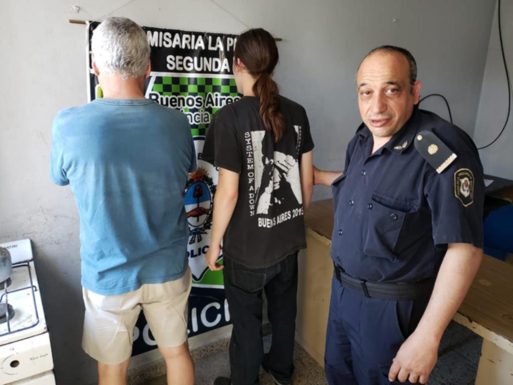 Cayó moribundo y el goteo de su sangre guió a los policías