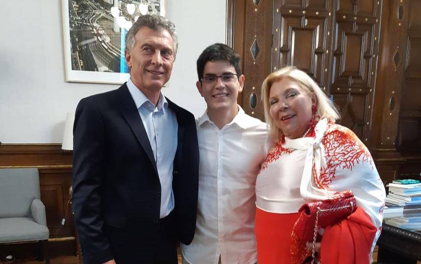 “Lilita” Carrió visitó a Macri y anunció que se retira de la política