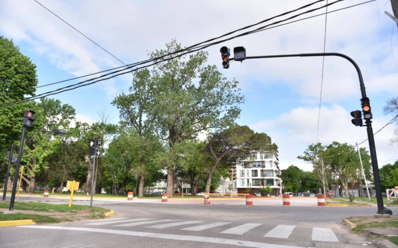 Obra del paso bajo nivel: habilitan el paso de 4 y 32 y se despide el de calle 2