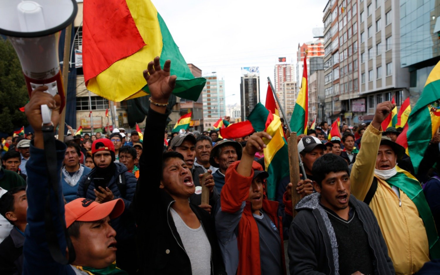 Siguen las protestas en Bolivia a favor y en contra de Evo